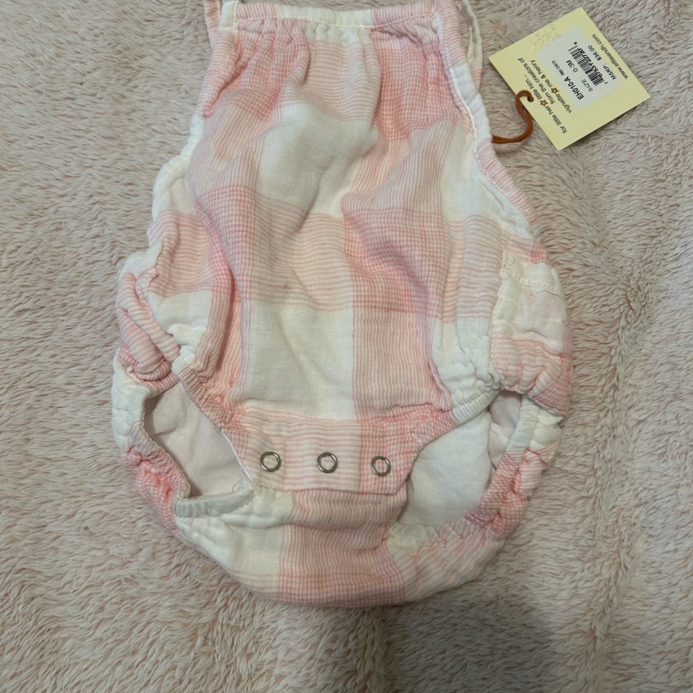 Pink and White Sleeveless bubble Bodysuit with Snap Closures